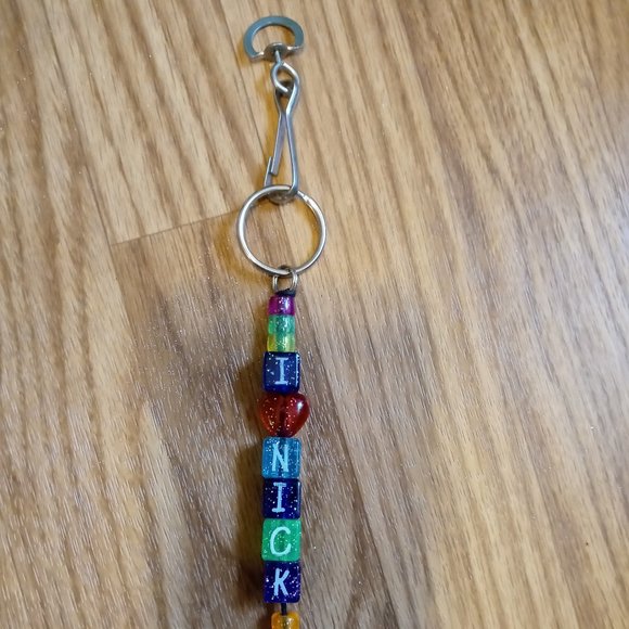 Nick Jonas button & key ring - Picture 5 of 9